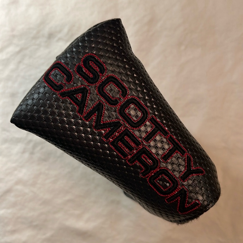 Scotty Cameron mid mallet putter cover lightly used